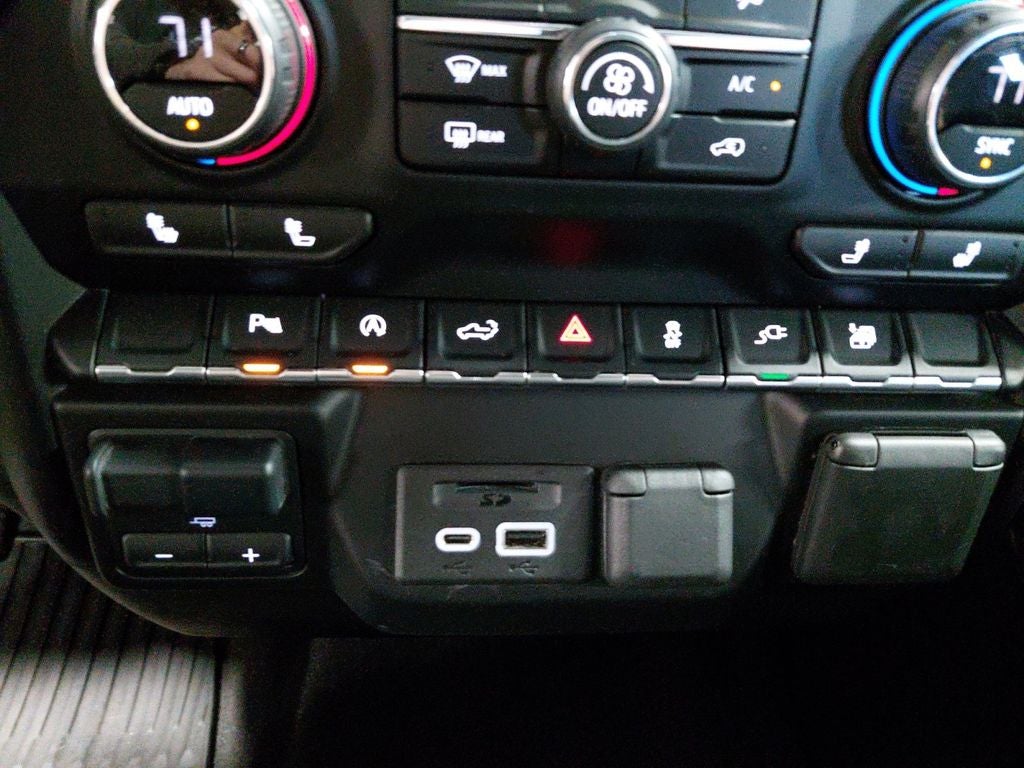 2020 Chevrolet Silverado 1500 LT w/Trailer Camera & Convenience 2 Pkgs