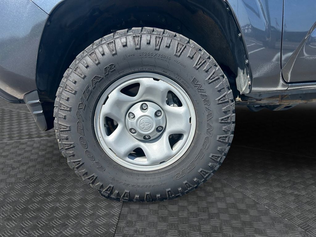2023 Toyota Tacoma SR V6