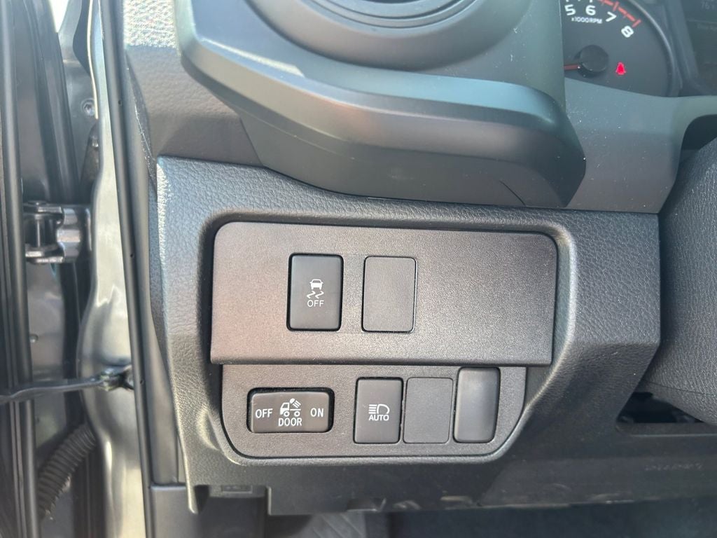 2023 Toyota Tacoma SR V6