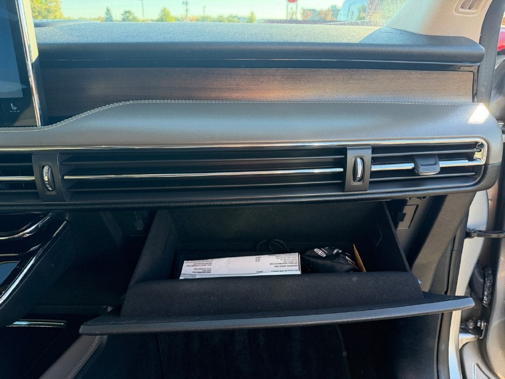 2024 Lincoln Corsair Reserve w/Jet Appearance Pkg
