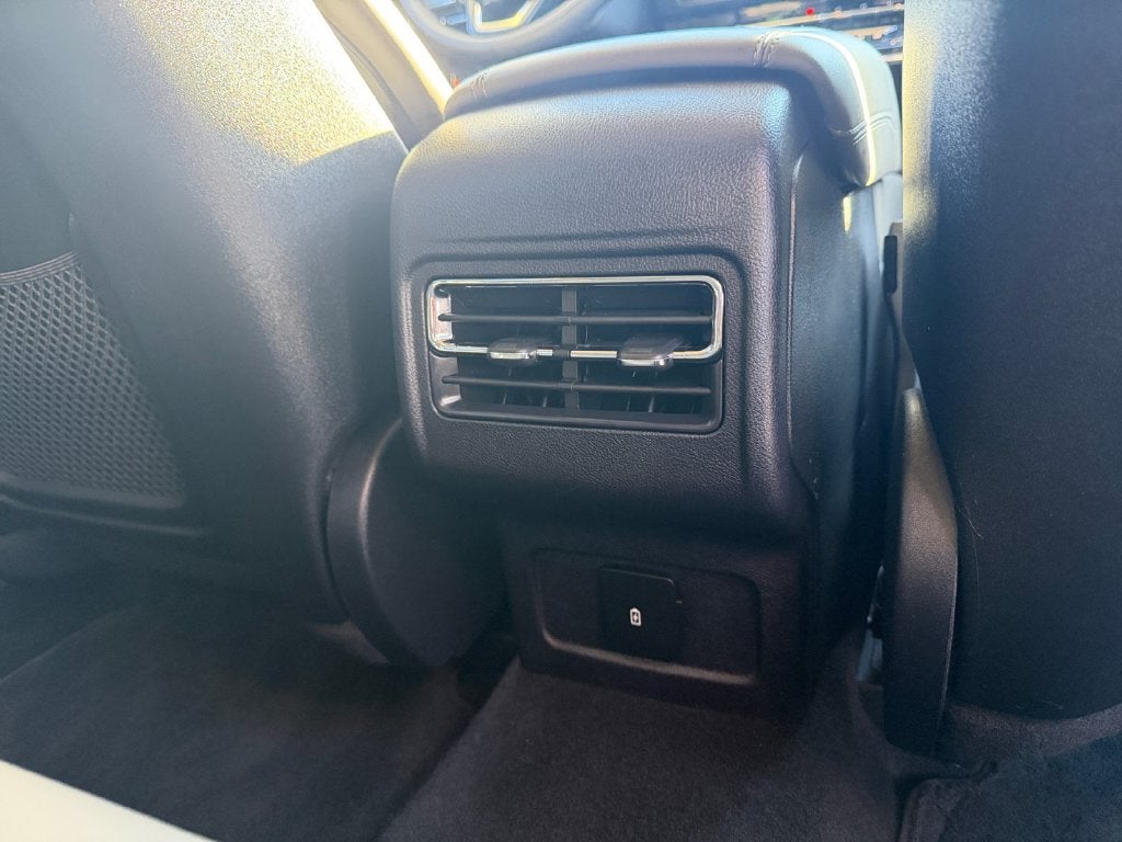 2024 Lincoln Corsair Reserve w/Jet Appearance Pkg