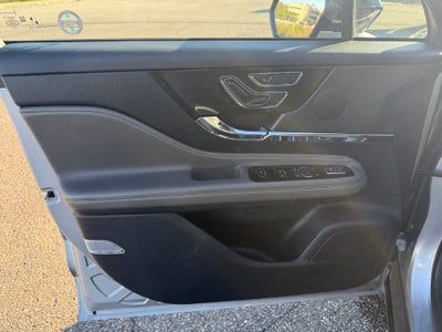2024 Lincoln Corsair Reserve w/Jet Appearance Pkg