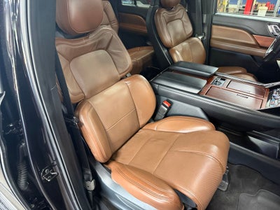 2024 Lincoln Navigator L Reserve w/Monochromatic & HD Tow Pkgs