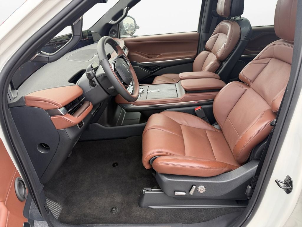 2025 Lincoln Navigator L Reserve w/Heavy Duty Tow Pkg