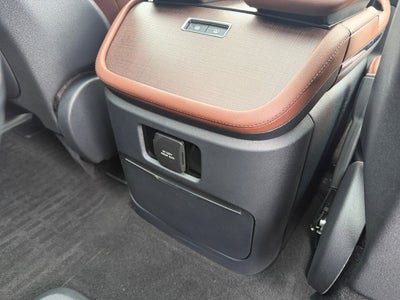 2025 Lincoln Navigator L Reserve w/Heavy Duty Tow Pkg