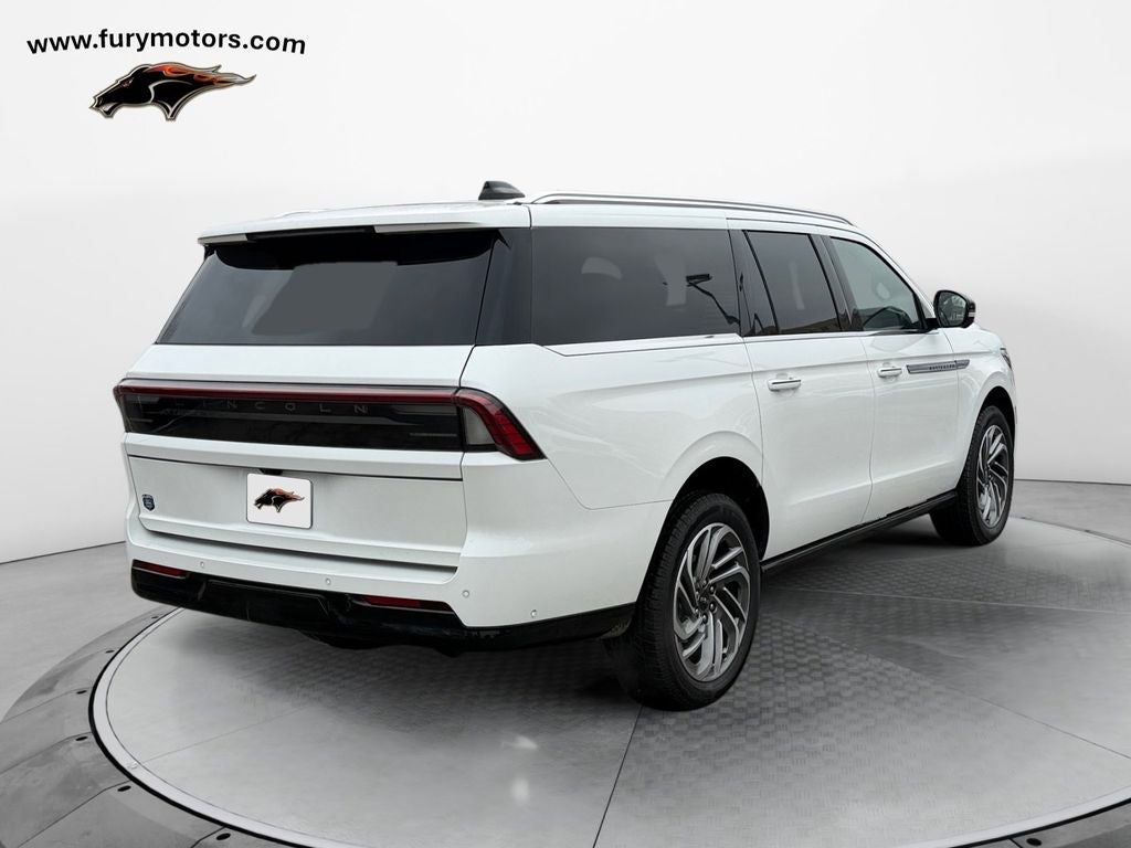 2025 Lincoln Navigator L Reserve w/Heavy Duty Tow Pkg