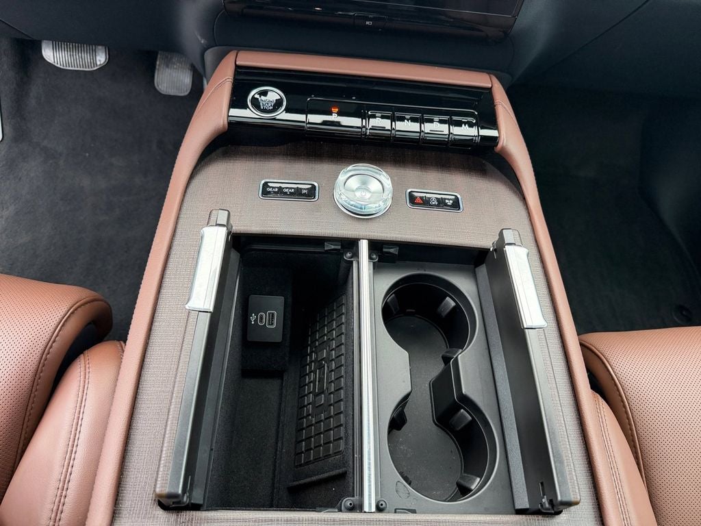 2025 Lincoln Navigator L Reserve w/Heavy Duty Tow Pkg