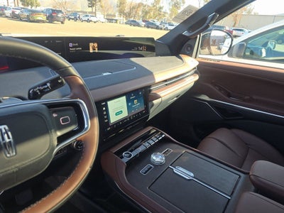 2025 Lincoln Navigator L Reserve w/Heavy Duty Tow Pkg