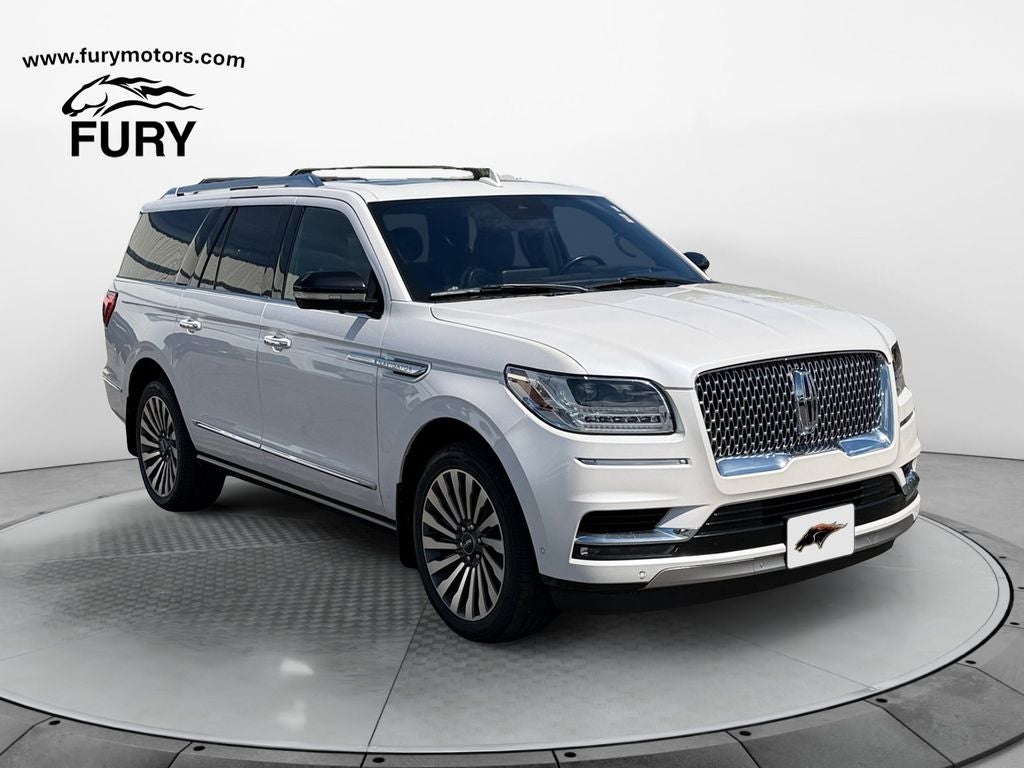 2019 Lincoln Navigator L Reserve w/HD Tow Pkg & Panoramic Roof