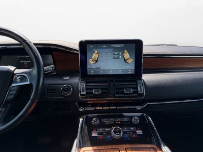2019 Lincoln Navigator L Reserve w/HD Tow Pkg & Panoramic Roof