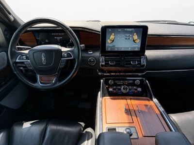 2019 Lincoln Navigator L Reserve w/HD Tow Pkg & Panoramic Roof
