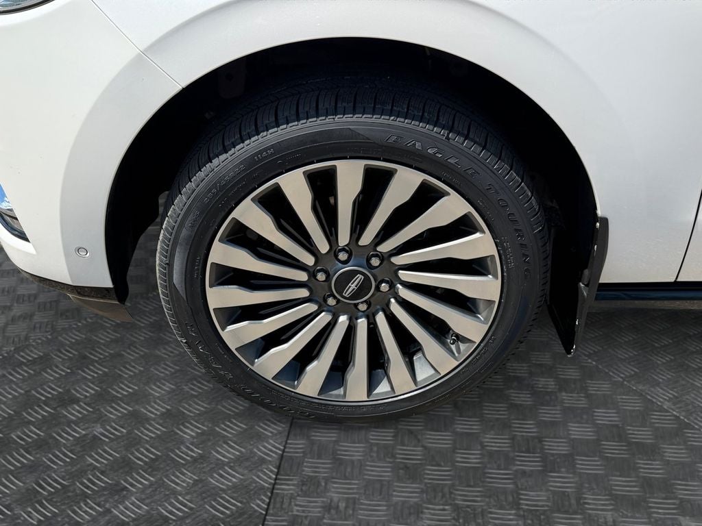 2019 Lincoln Navigator L Reserve w/HD Tow Pkg & Panoramic Roof