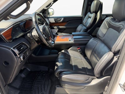 2019 Lincoln Navigator L Reserve w/HD Tow Pkg & Panoramic Roof