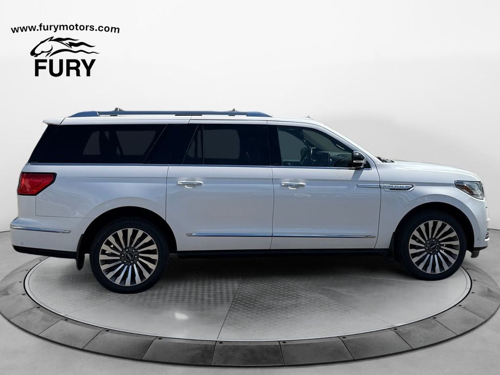2019 Lincoln Navigator L Reserve w/HD Tow Pkg & Panoramic Roof