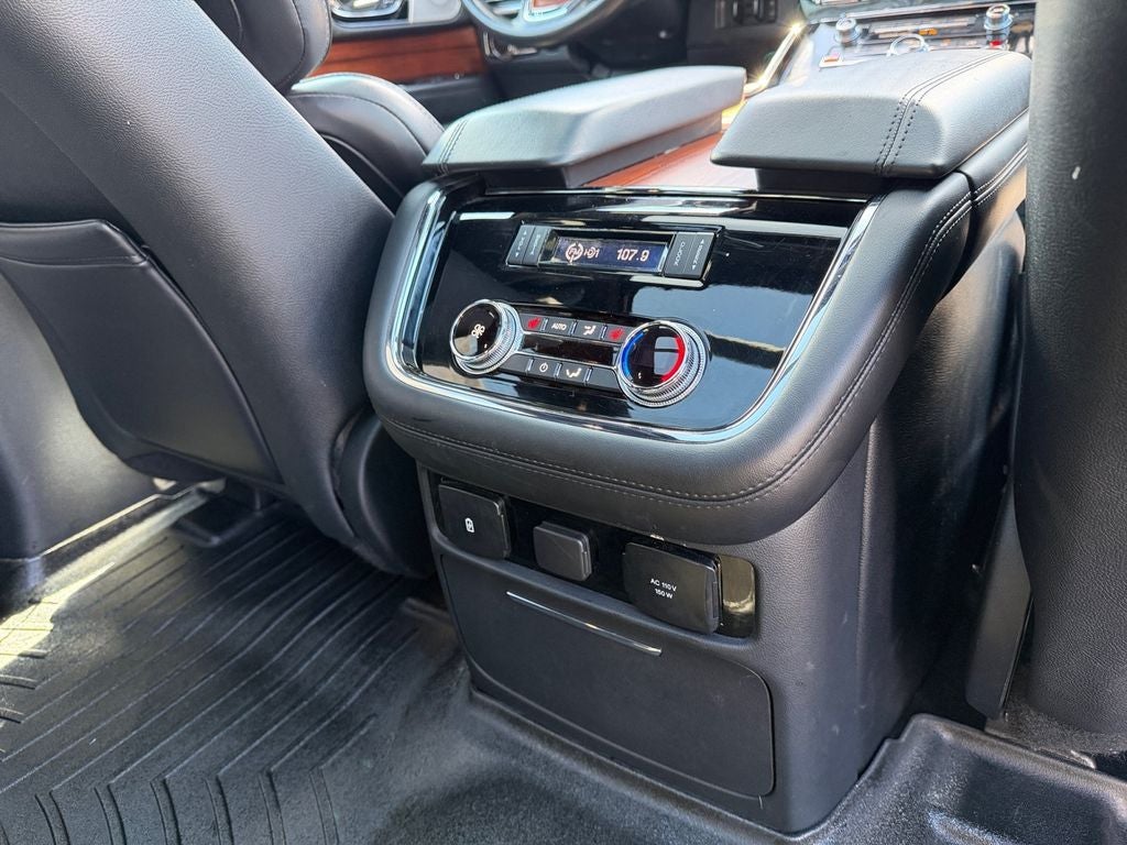 2019 Lincoln Navigator L Reserve w/HD Tow Pkg & Panoramic Roof