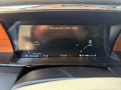 2019 Lincoln Navigator L Reserve w/HD Tow Pkg & Panoramic Roof