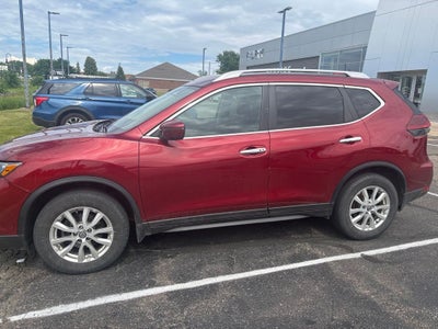 2018 Nissan Rogue SV w/Comfort & Convenience Pkgs