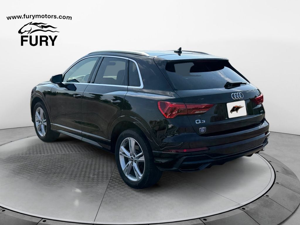 2021 Audi Q3 Premium w/Convenience Pkg & 19" 5-Twin-Spoke Wheel S Line quattro