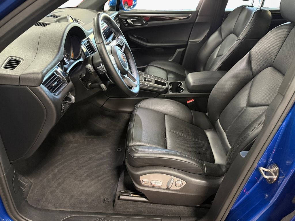 2017 Porsche Macan Base