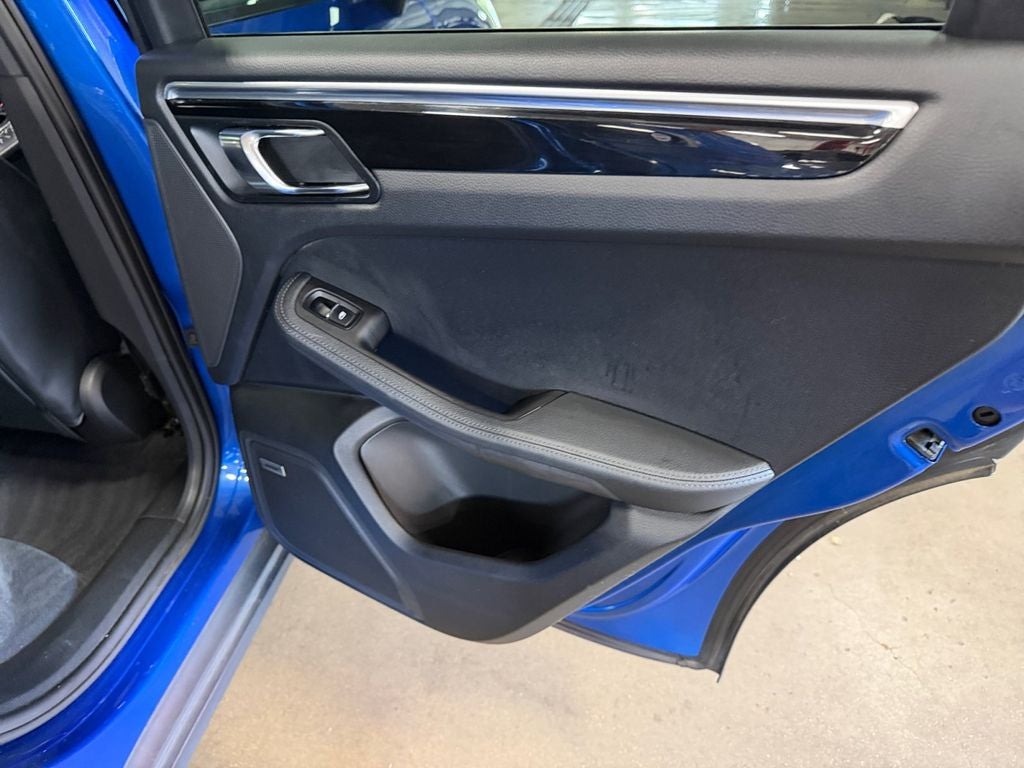 2017 Porsche Macan Base