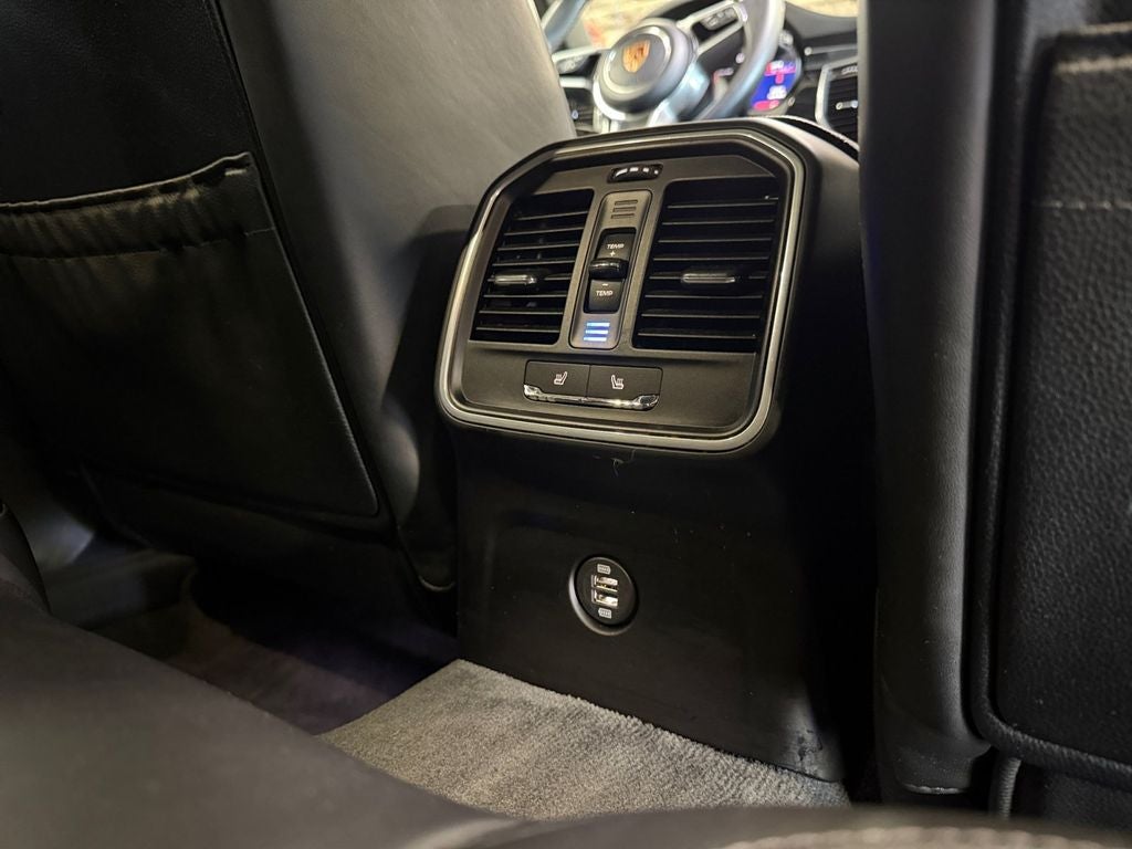 2017 Porsche Macan Base