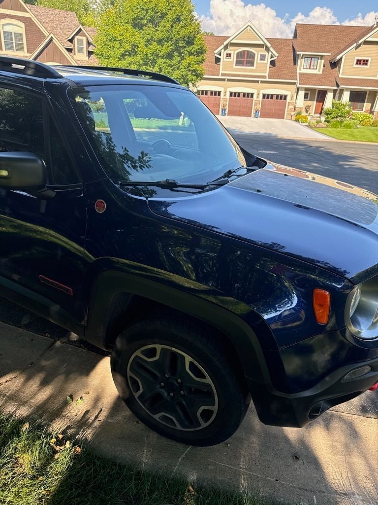 2017 Jeep Renegade Trailhawk w/Cold Weather Group