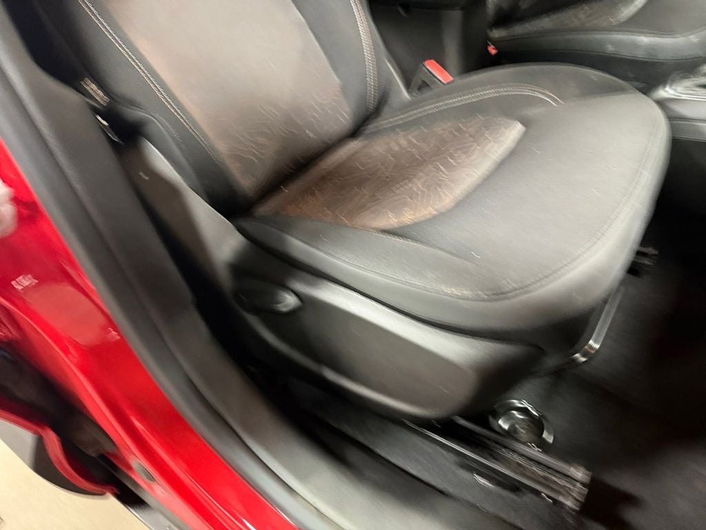 2023 Jeep Renegade Latitude w/Preferred Pkg