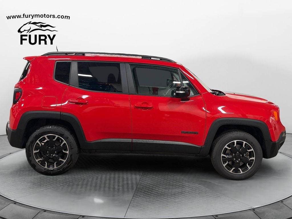 2023 Jeep Renegade Latitude w/Preferred Pkg