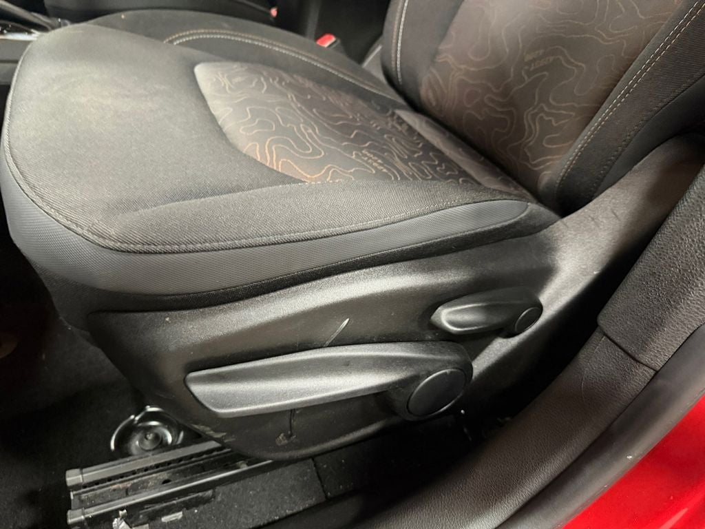 2023 Jeep Renegade Latitude w/Preferred Pkg
