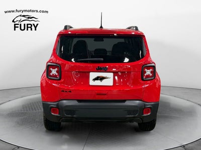 2023 Jeep Renegade Latitude w/Preferred Pkg
