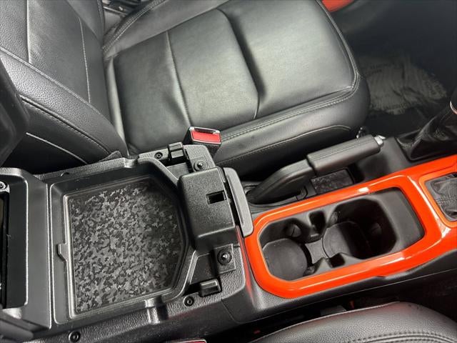2023 Jeep Wrangler 4-Door Sahara Altitude 4x4