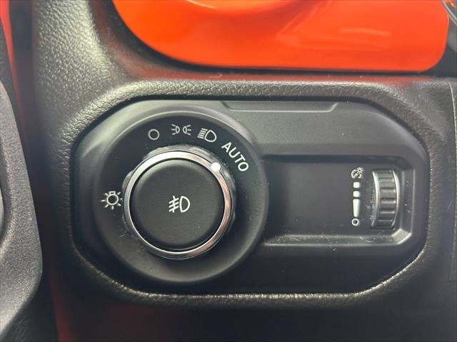 2023 Jeep Wrangler 4-Door Sahara Altitude 4x4