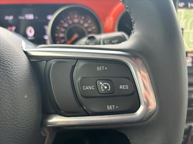 2023 Jeep Wrangler 4-Door Sahara Altitude 4x4