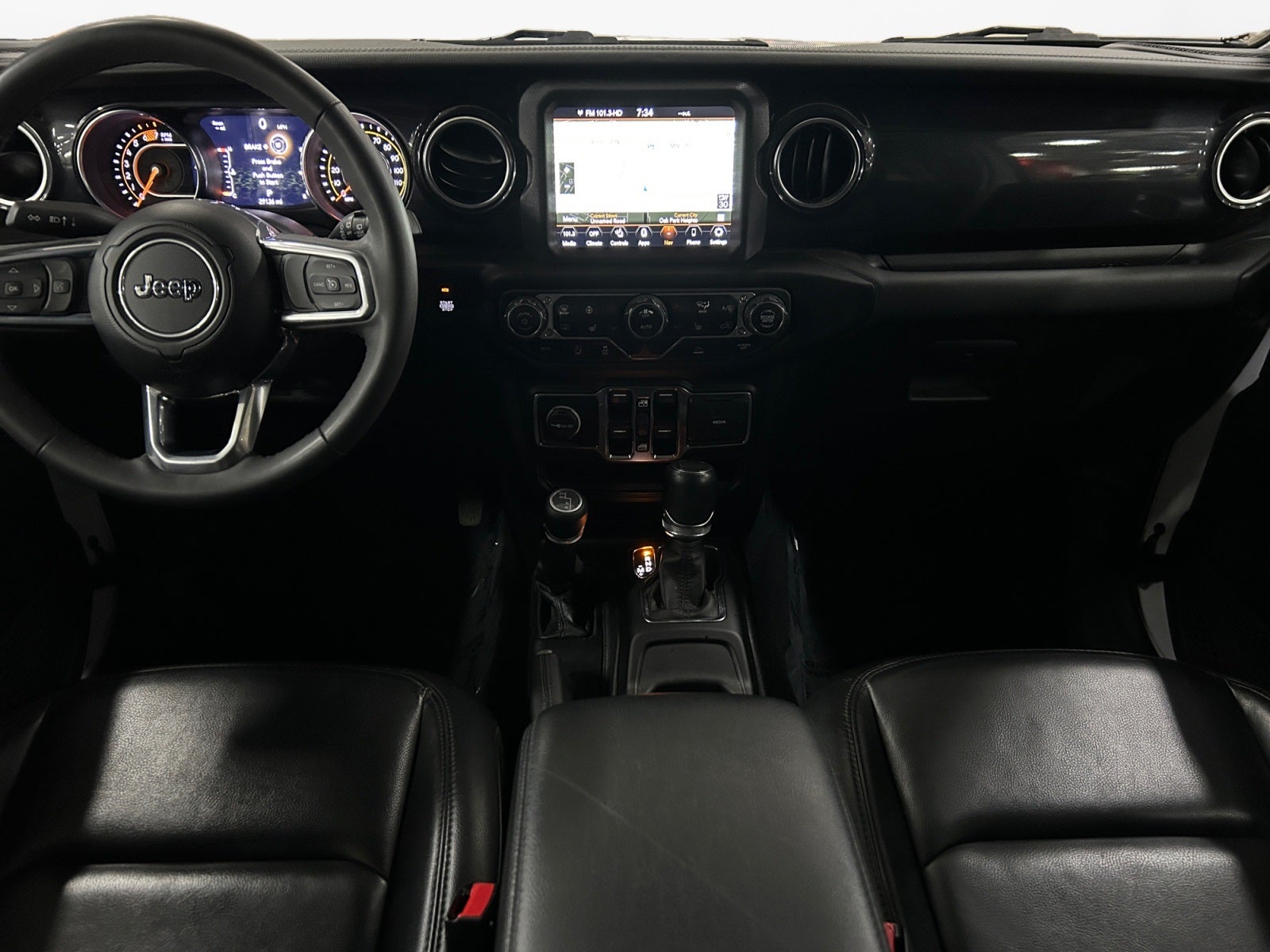 2023 Jeep Wrangler 4-Door Sahara Altitude