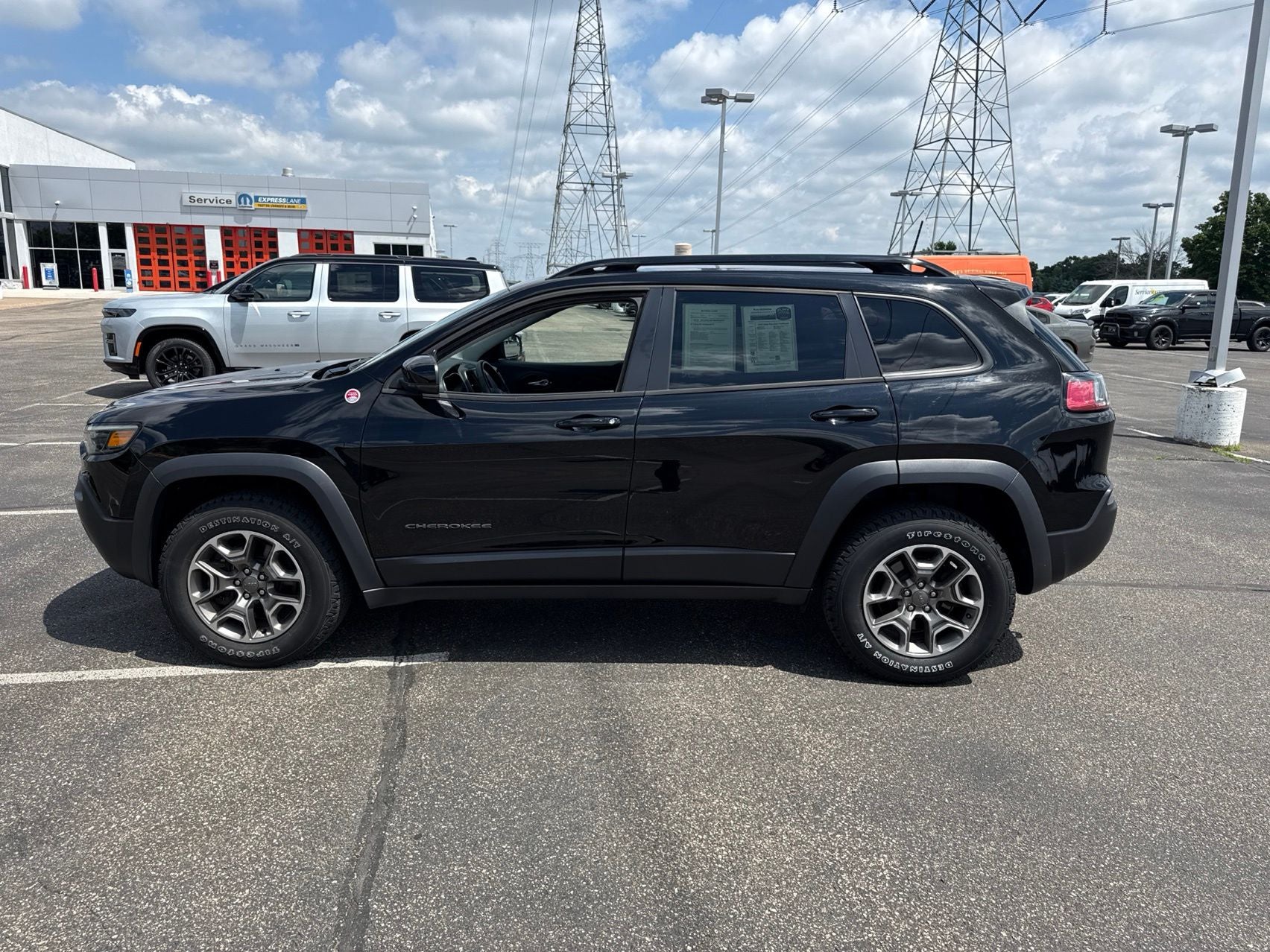 2022 Jeep Cherokee Trailhawk