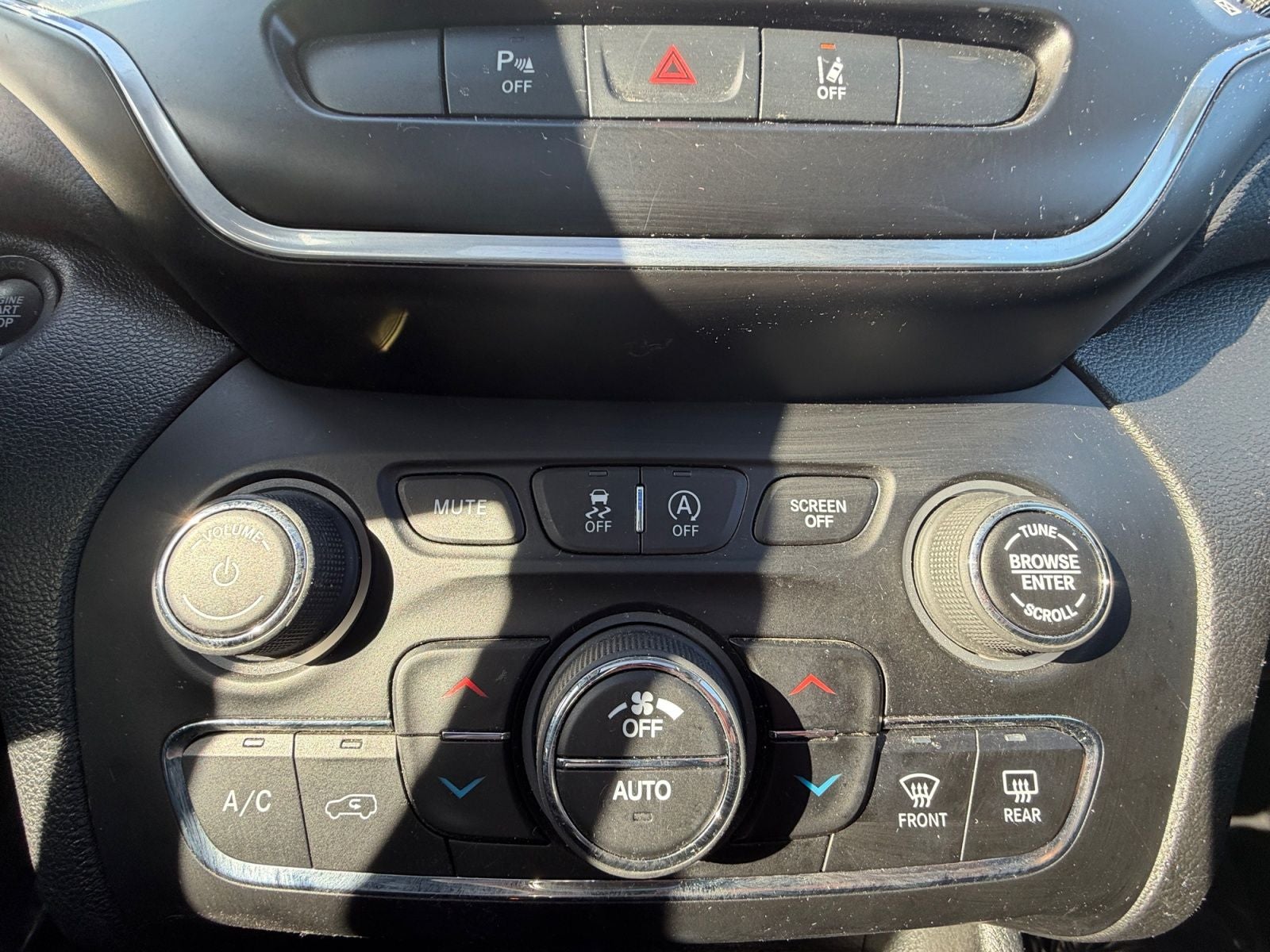 2022 Jeep Cherokee Latitude Lux 4x4