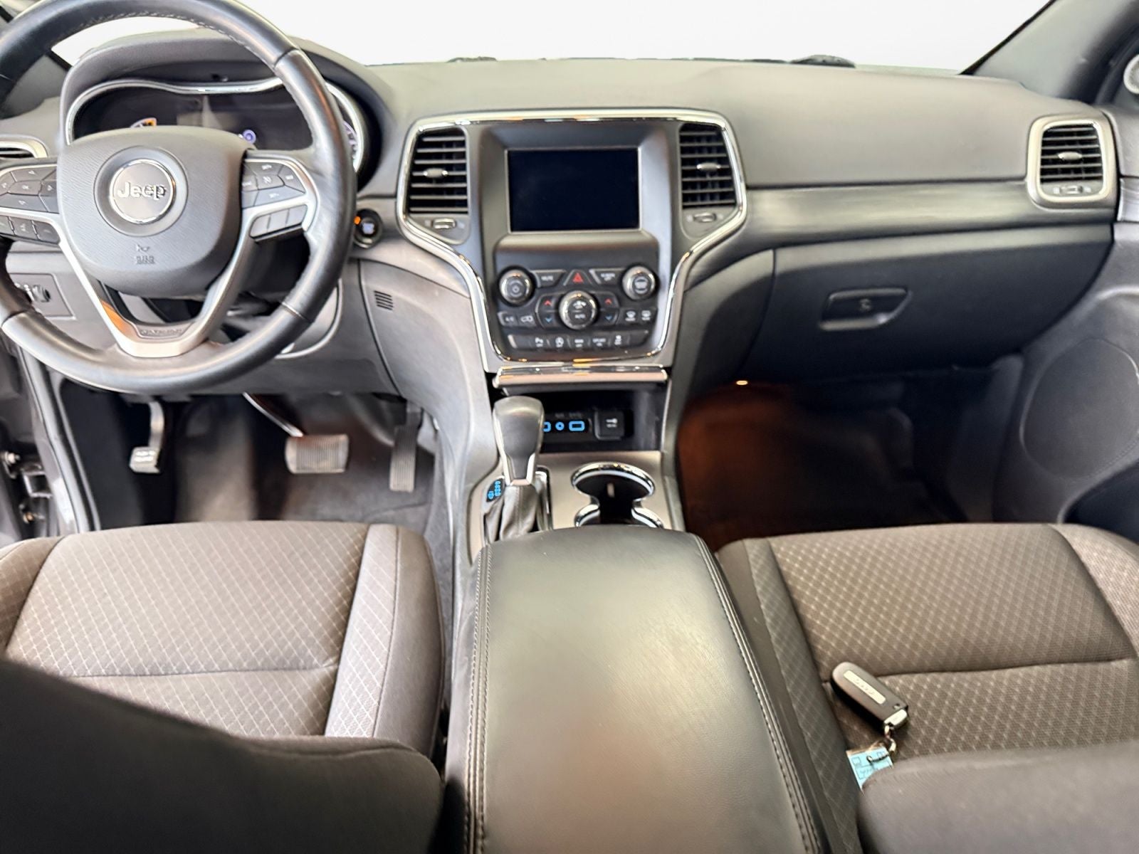 2019 Jeep Grand Cherokee Laredo E