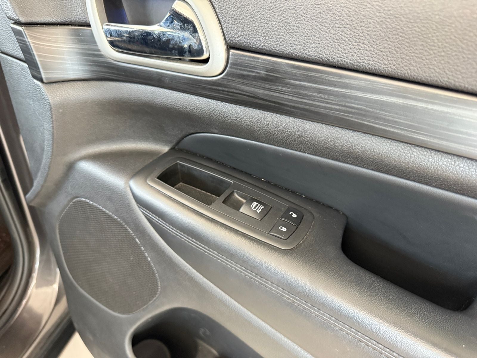 2019 Jeep Grand Cherokee Laredo E
