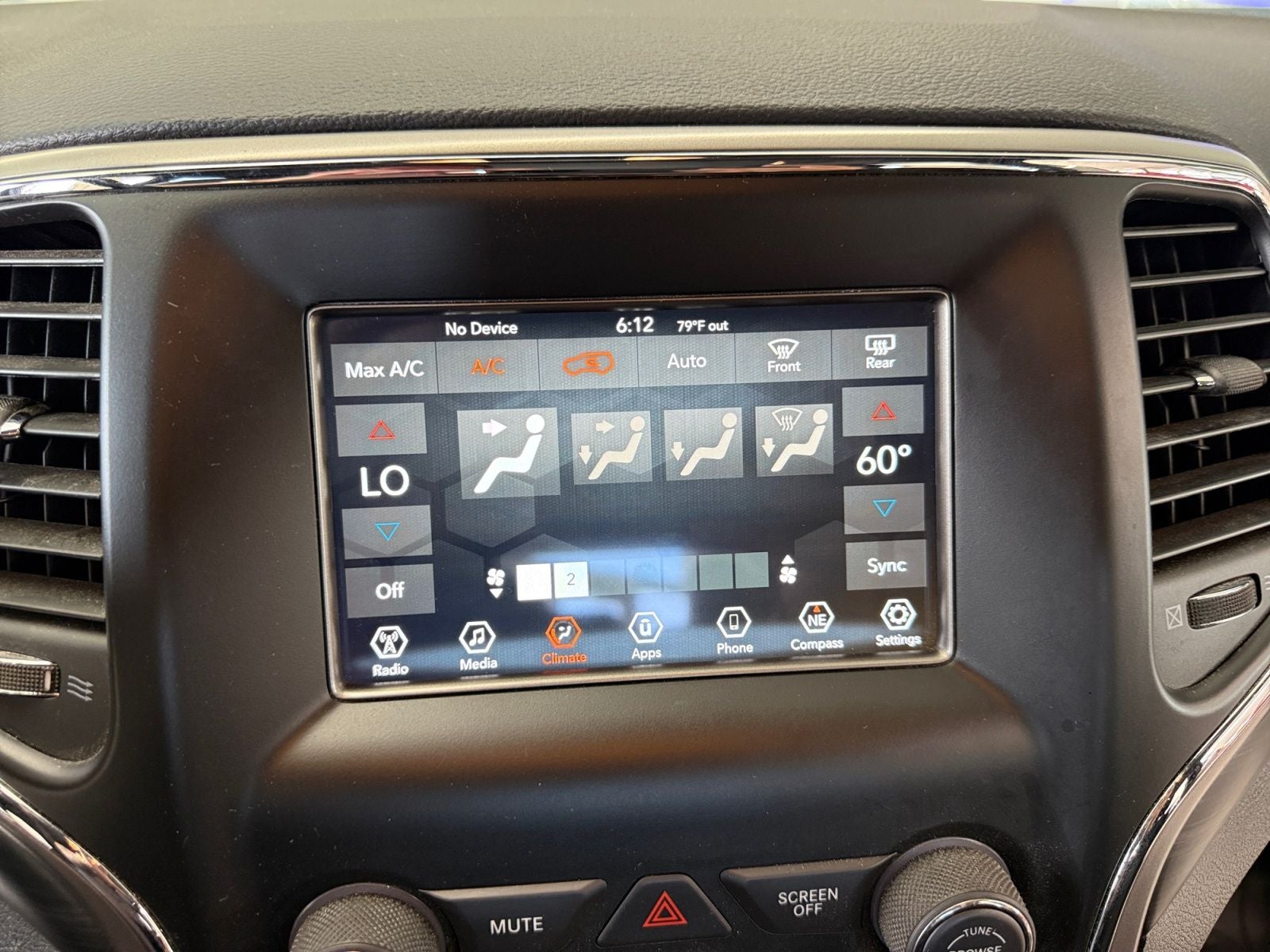 2019 Jeep Grand Cherokee Laredo E