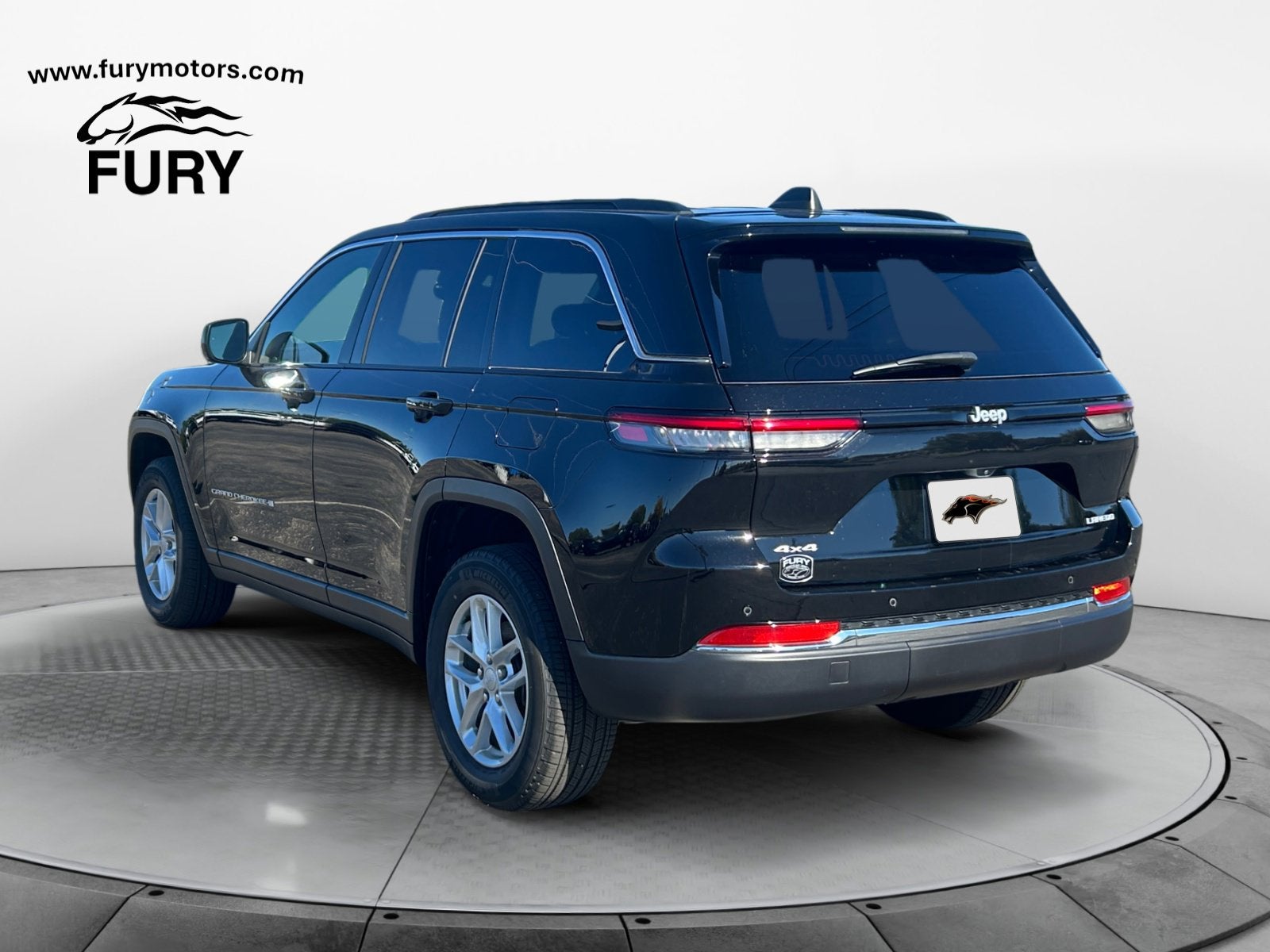 2024 Jeep Grand Cherokee Laredo X 4x4