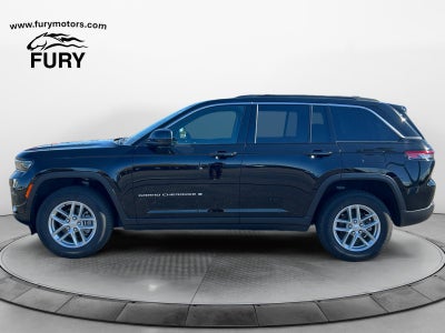 2024 Jeep Grand Cherokee Laredo X 4x4