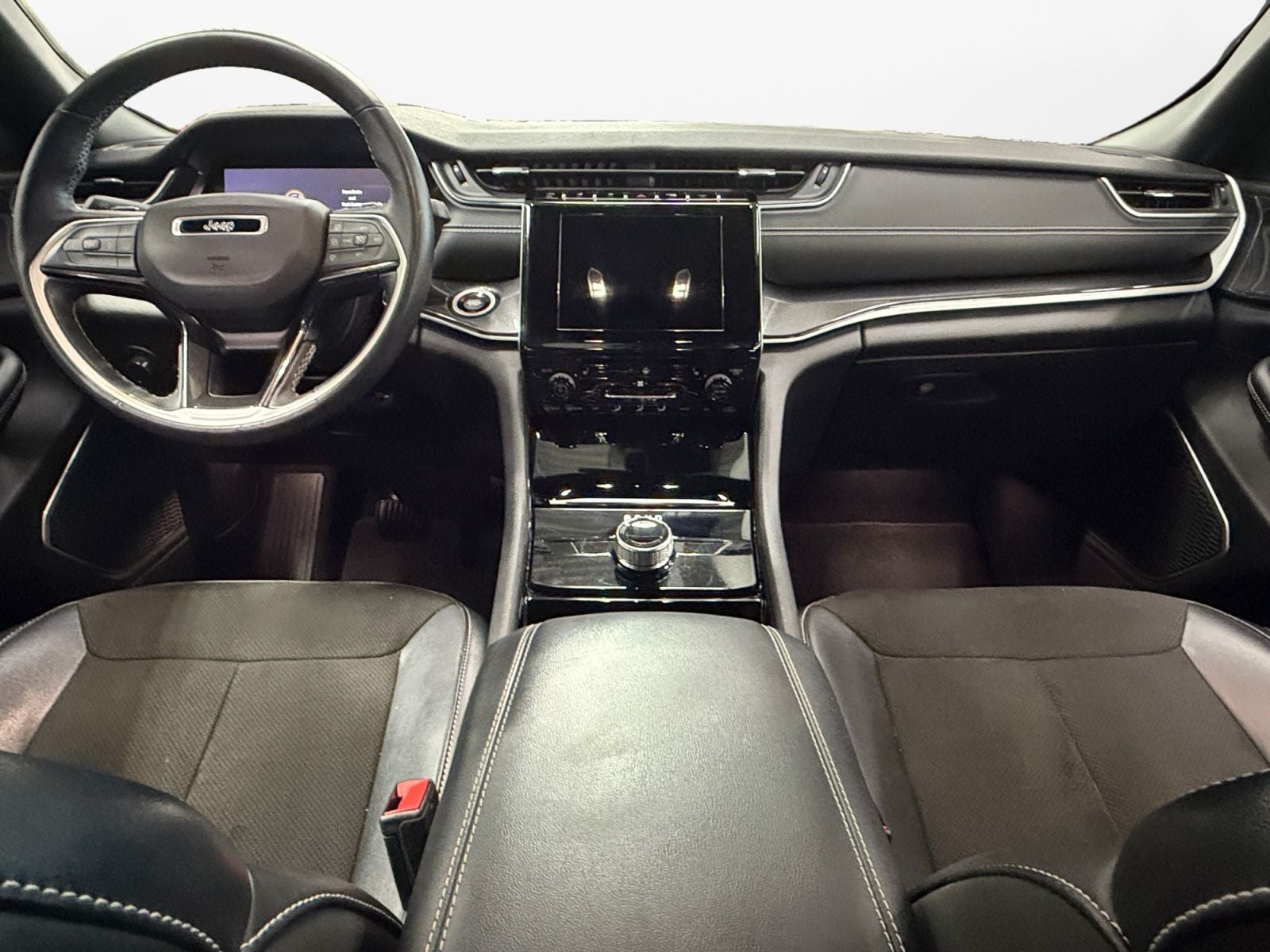 2022 Jeep Grand Cherokee Altitude