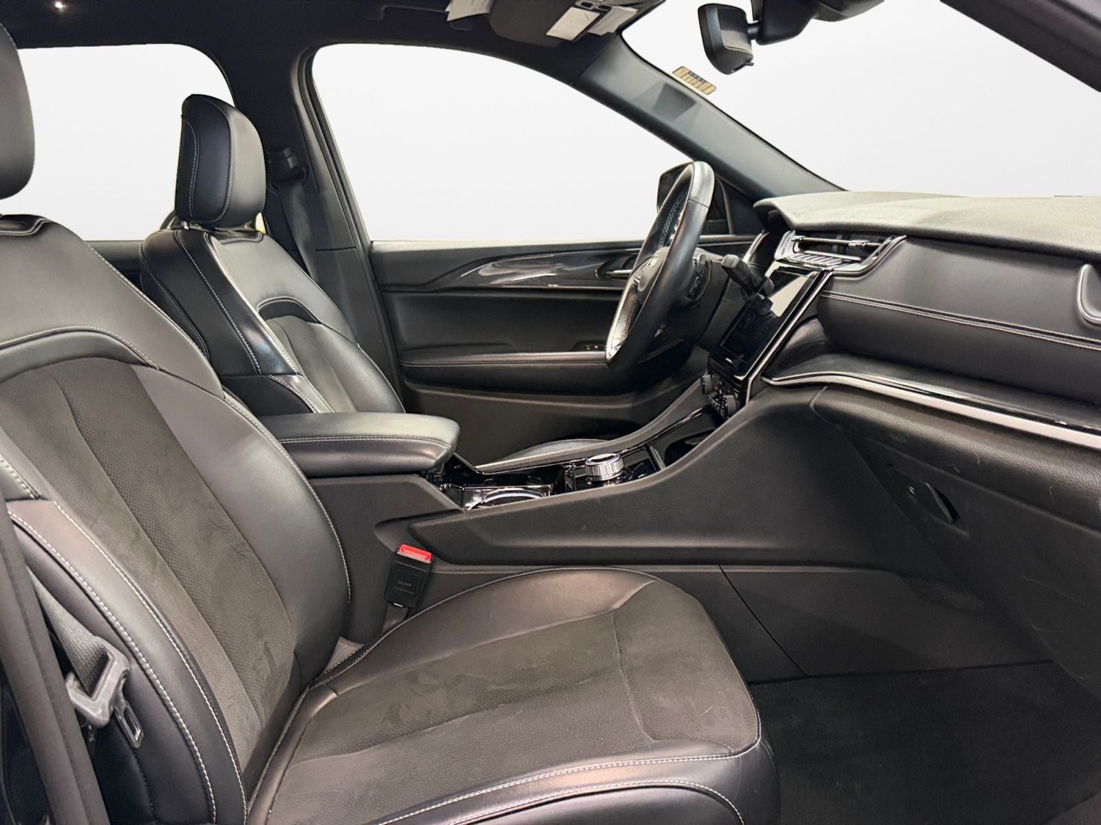 2022 Jeep Grand Cherokee Altitude