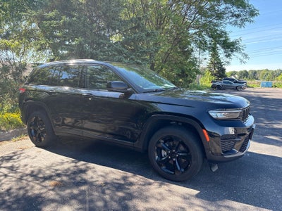 2022 Jeep Grand Cherokee Altitude