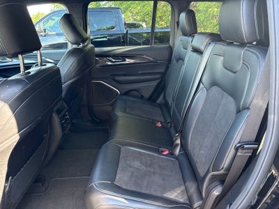 2022 Jeep Grand Cherokee Altitude