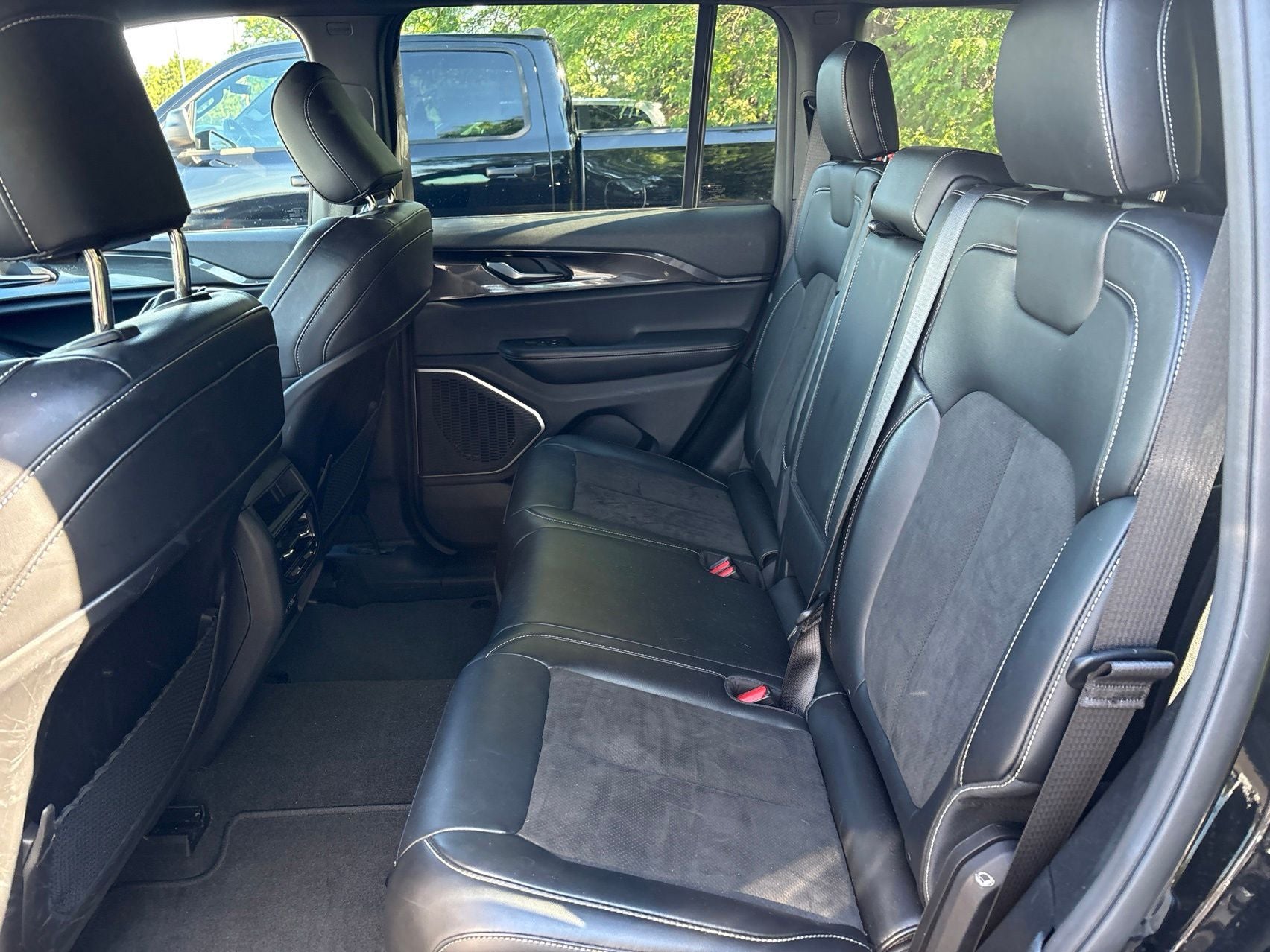 2022 Jeep Grand Cherokee Altitude