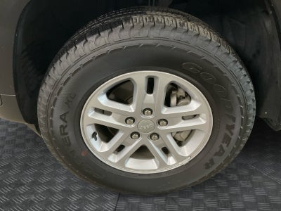 2025 Jeep Grand Cherokee Laredo 4x4