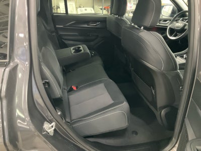 2025 Jeep Grand Cherokee Laredo 4x4