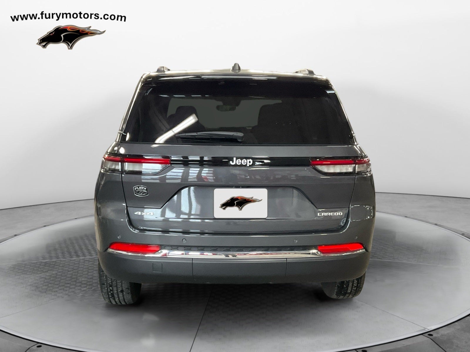 2025 Jeep Grand Cherokee Laredo 4x4