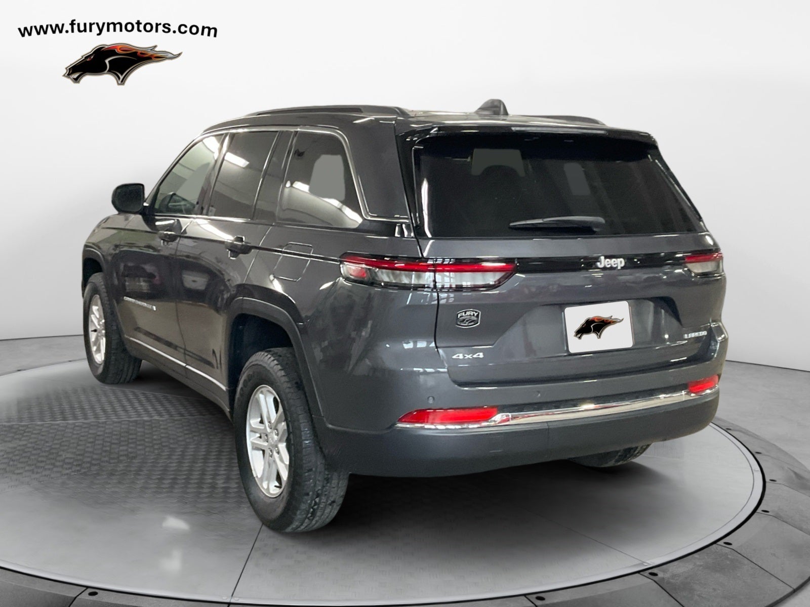 2025 Jeep Grand Cherokee Laredo 4x4